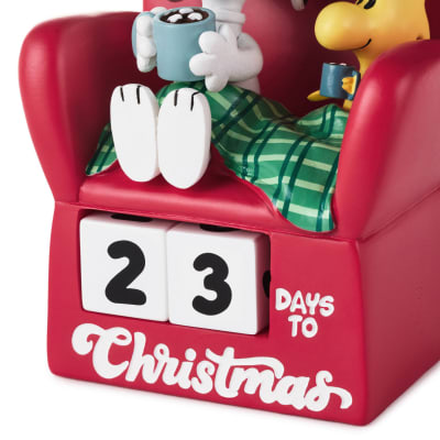 Peanuts® Cozy Snoopy Christmas Countdown Calendar