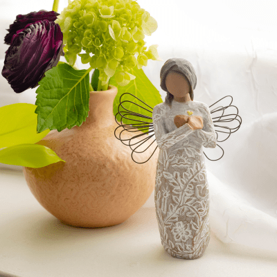 Willow Tree® | Remembrance Angel (darker skin) Figurine