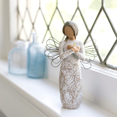 Willow Tree® | Remembrance Angel (darker skin) Figurine