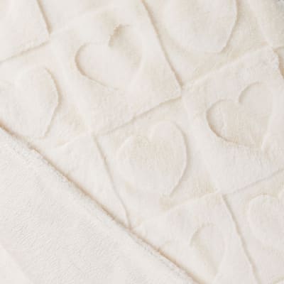 Cream Heart Pattern Plush Throw Blanket, 50x60