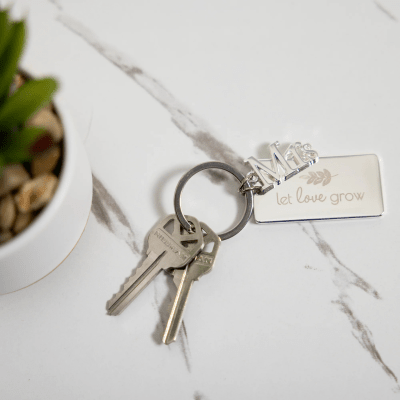 Love Grows 'Mrs.' Keychain