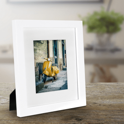 Malden Gallery White Picture Frame