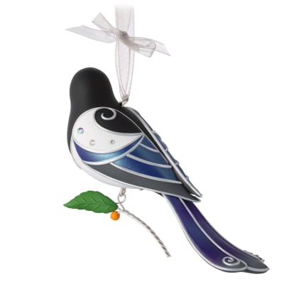 The Beauty of Birds Black-Billed Magpie Ornament