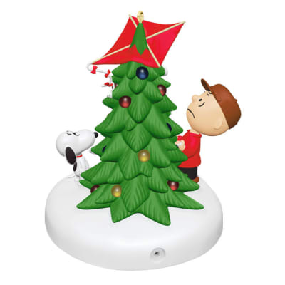 The Peanuts® Gang The Kite-Eating Christmas Tree Ornament With Light