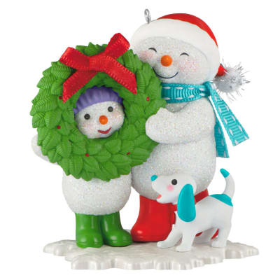 Making Memories Welcoming Wreath Ornament