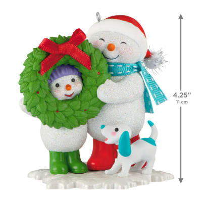Making Memories Welcoming Wreath Ornament