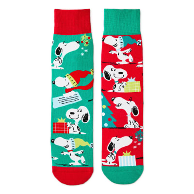 Peanuts® Snoopy Holiday Novelty Crew Socks