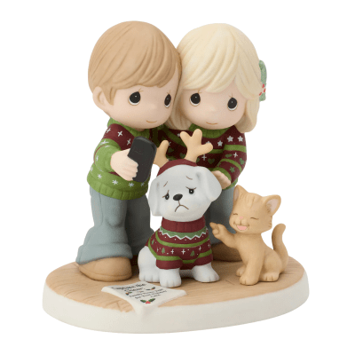 Precious Moments | Capture The Love And Laughter This Season Figurine