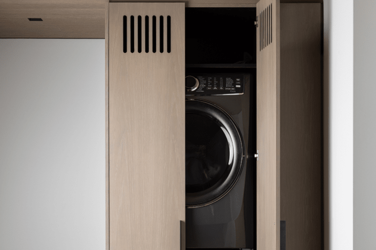 Roberts Bay | Laundry Closet