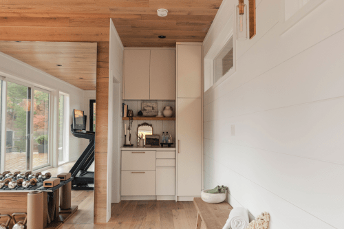 Island Park | Boathouse Upper Level