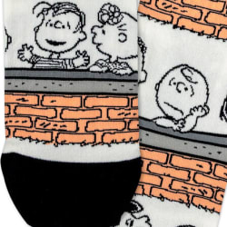 Peanuts® Gang at Brick Wall Novelty Crew Socks