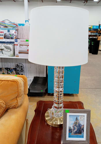 Table lamp