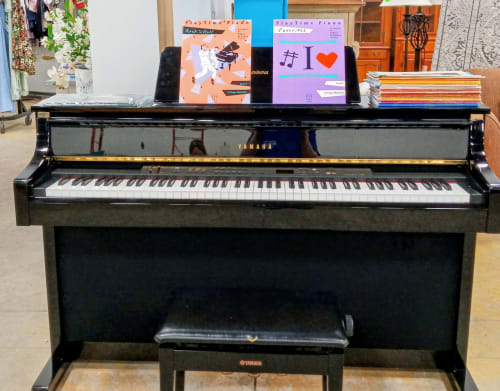 YAMAHA Clavinova digital piano
