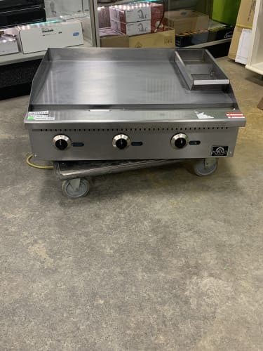 Flat Top Cooking Surface