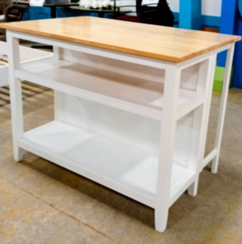 Kitchen island/bar