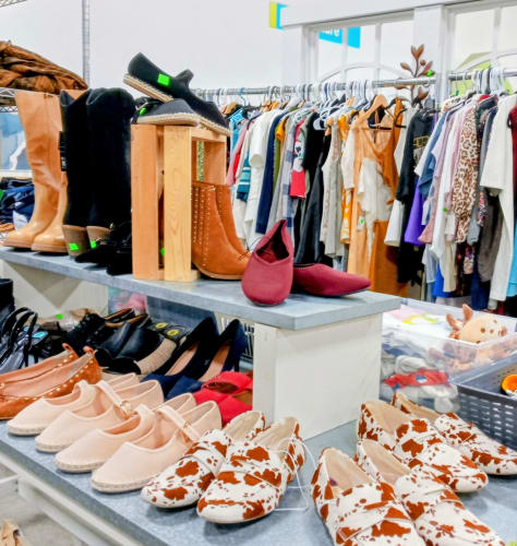 Clothing & Footwear *prices vary