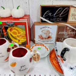 Fall & Halloween Decor