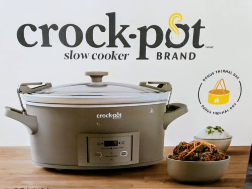 Crock pot with carry case