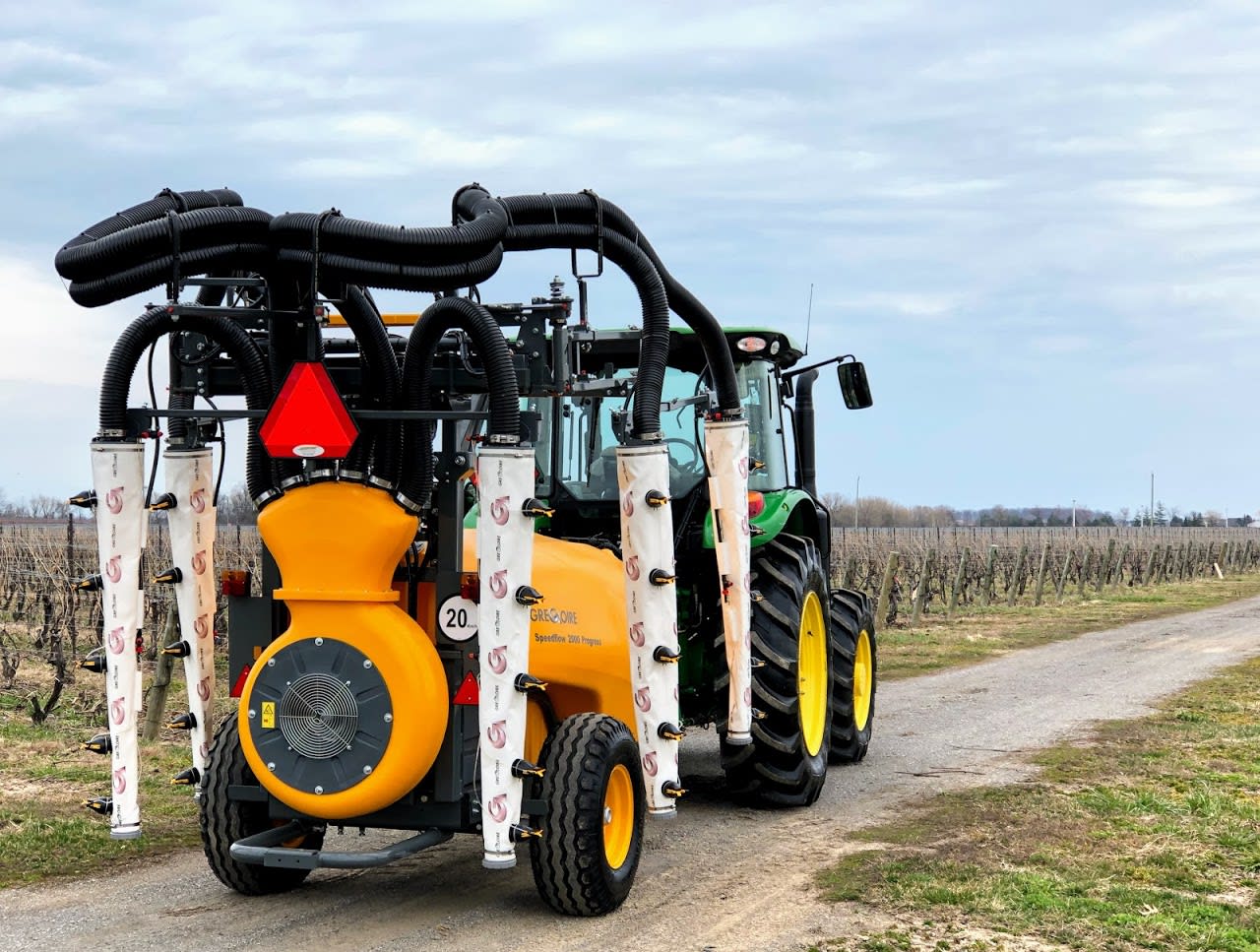 2000L Gregoire Speedflow Progress Sprayer