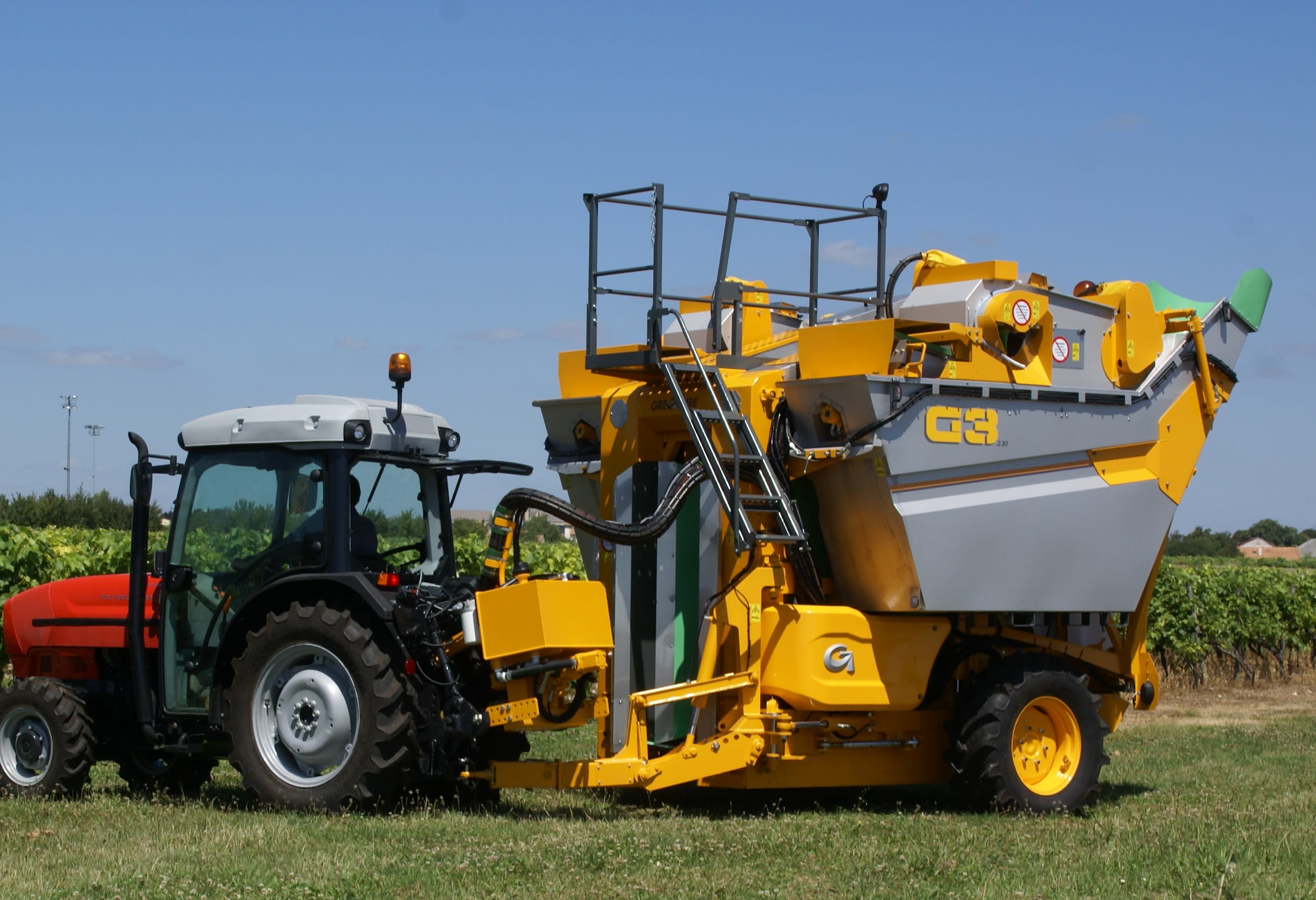 Gregoire G3 Series Tow Behind Grape Harvester