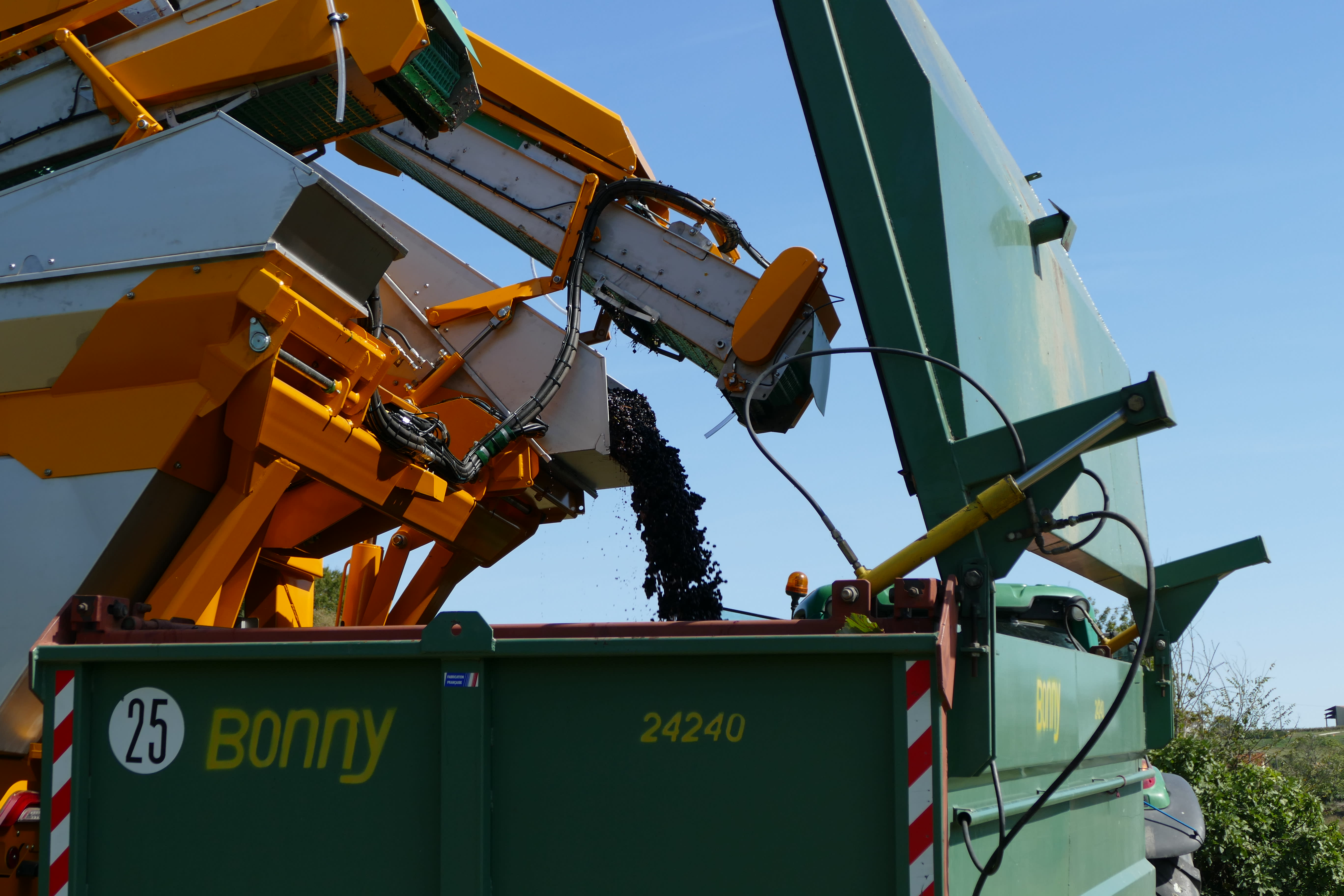 Gregoire GL7 Series Grape Harvester