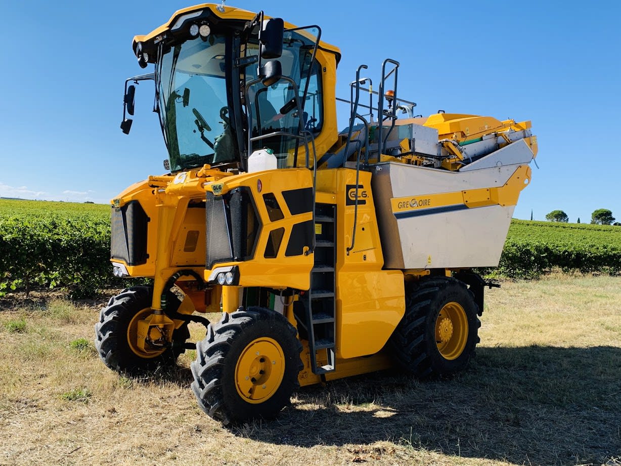 NEW Gregoire GL6 Series Grape Harvester