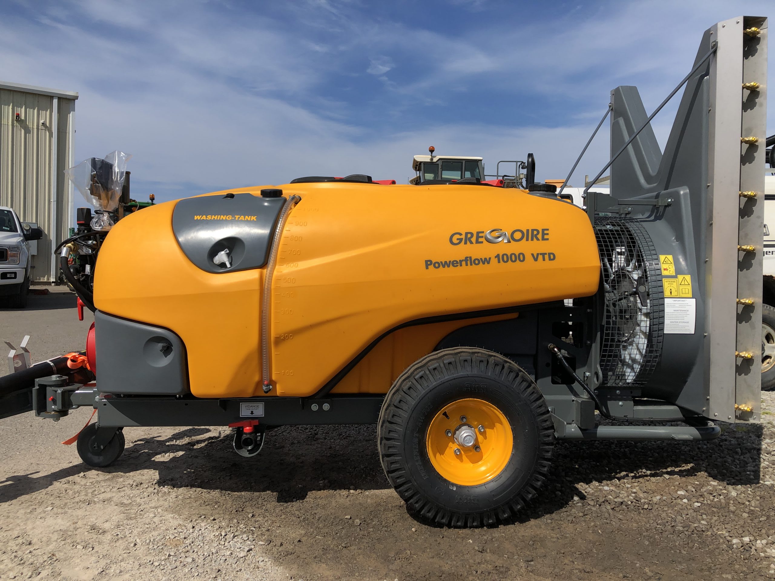 1000L Gregoire Powerflow VTD Sprayer
