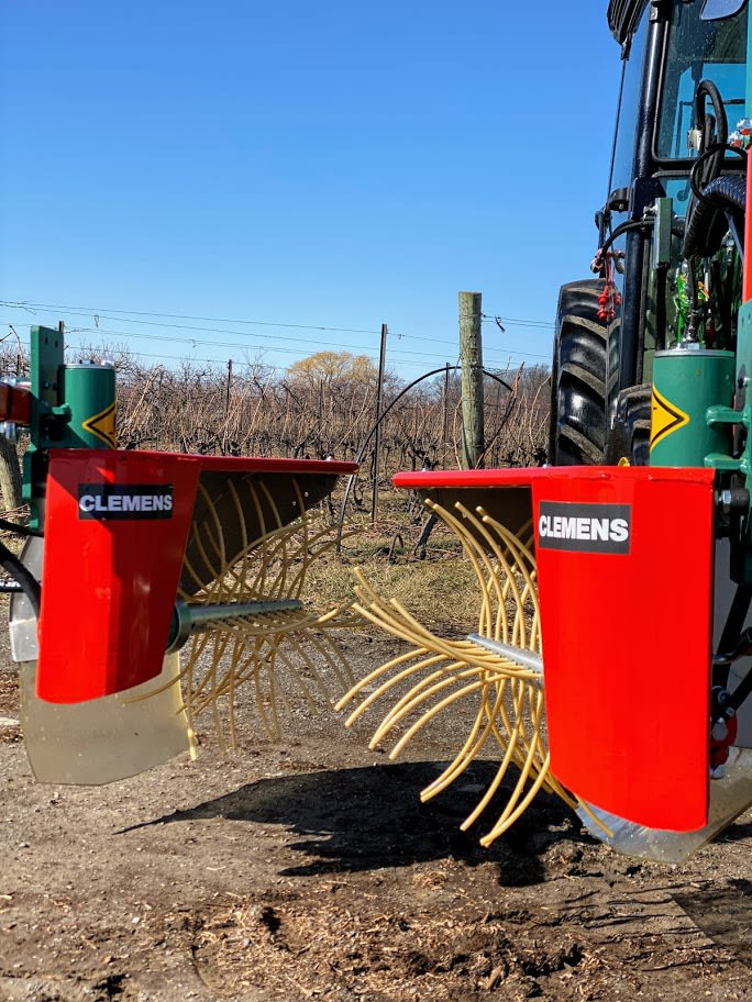 Clemens Over-The-Row MULTIClean Weeder/Suckering Machine