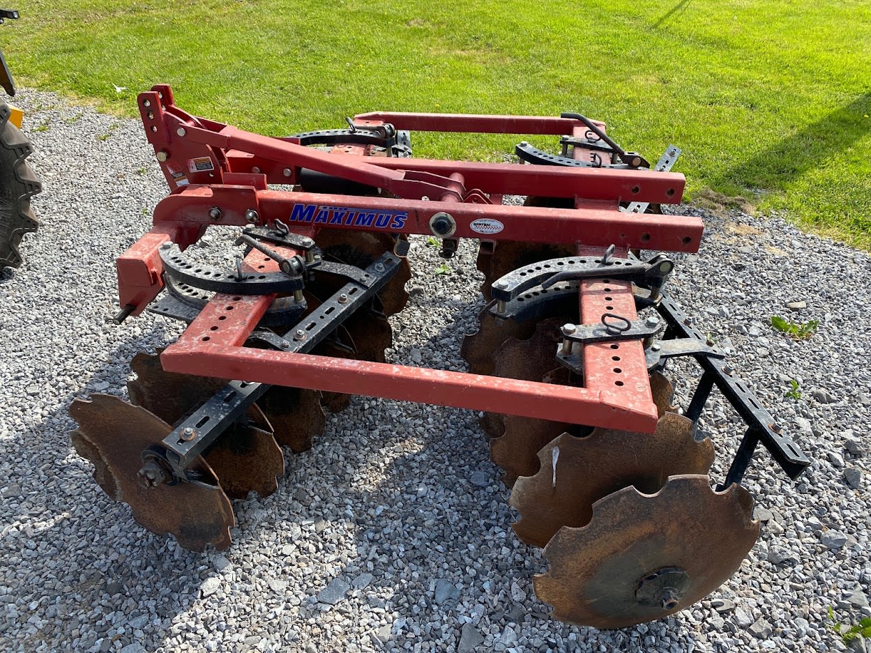 Used Maximus 100 Vineyard Disk