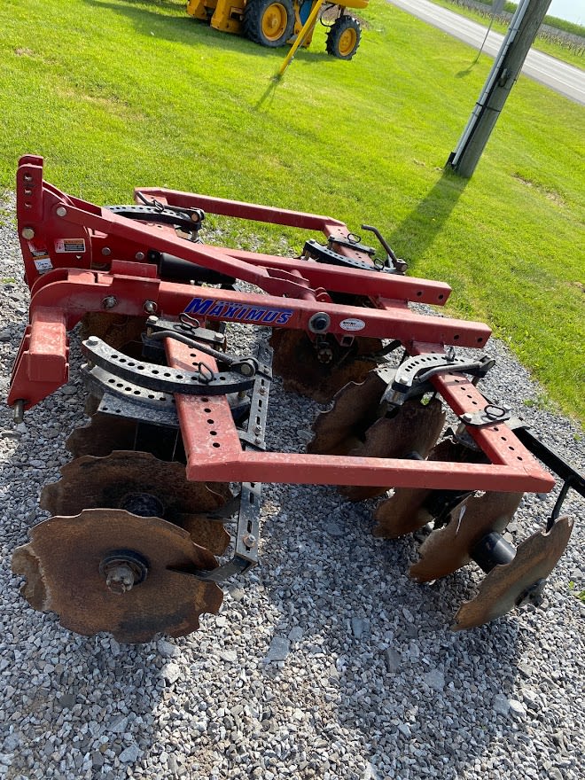 Used Maximus 100 Vineyard Disk