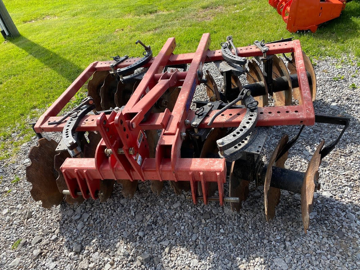 Used Maximus 100 Vineyard Disk