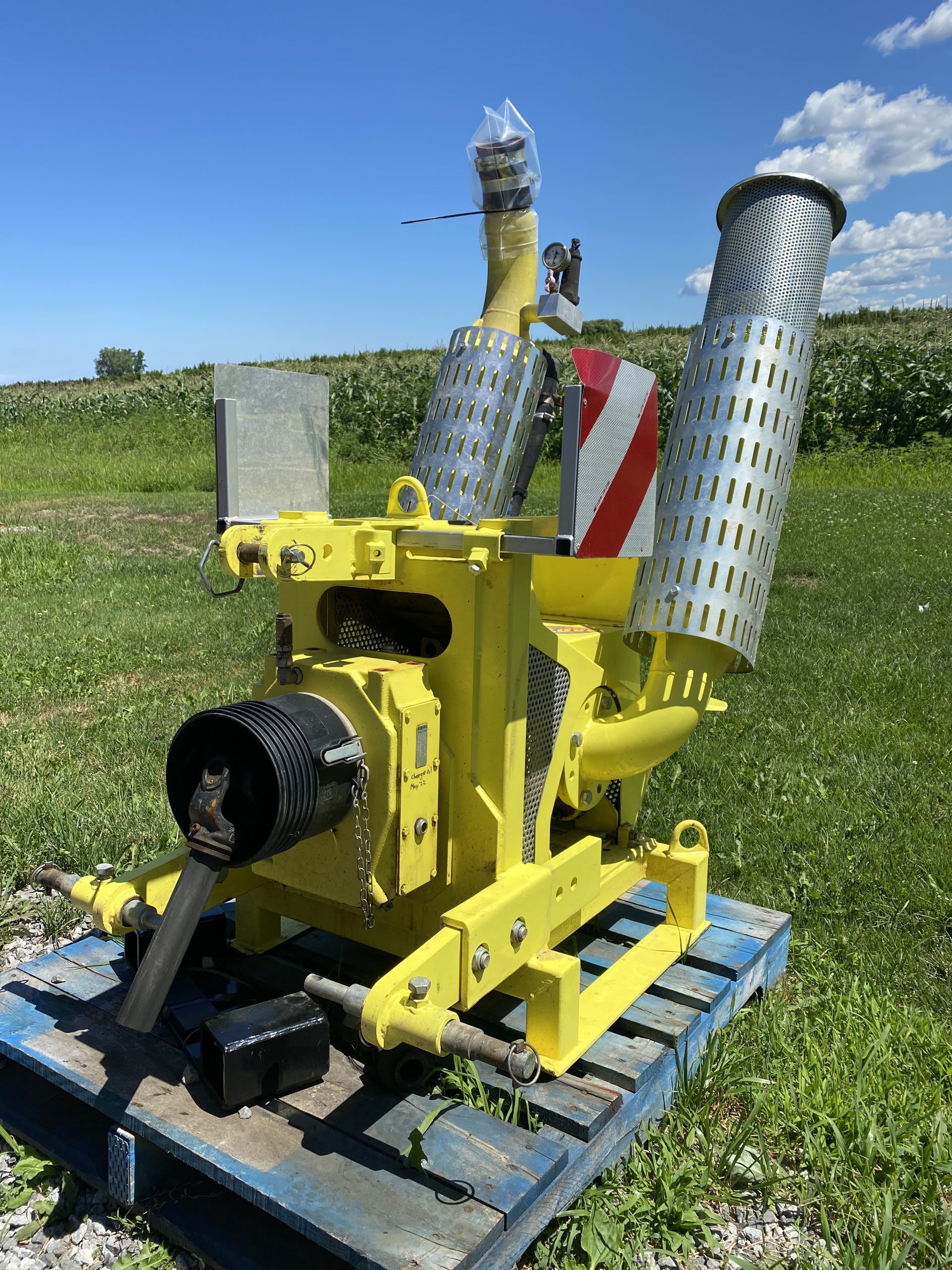 USED 2018 Collard E2200F Leaf Remover