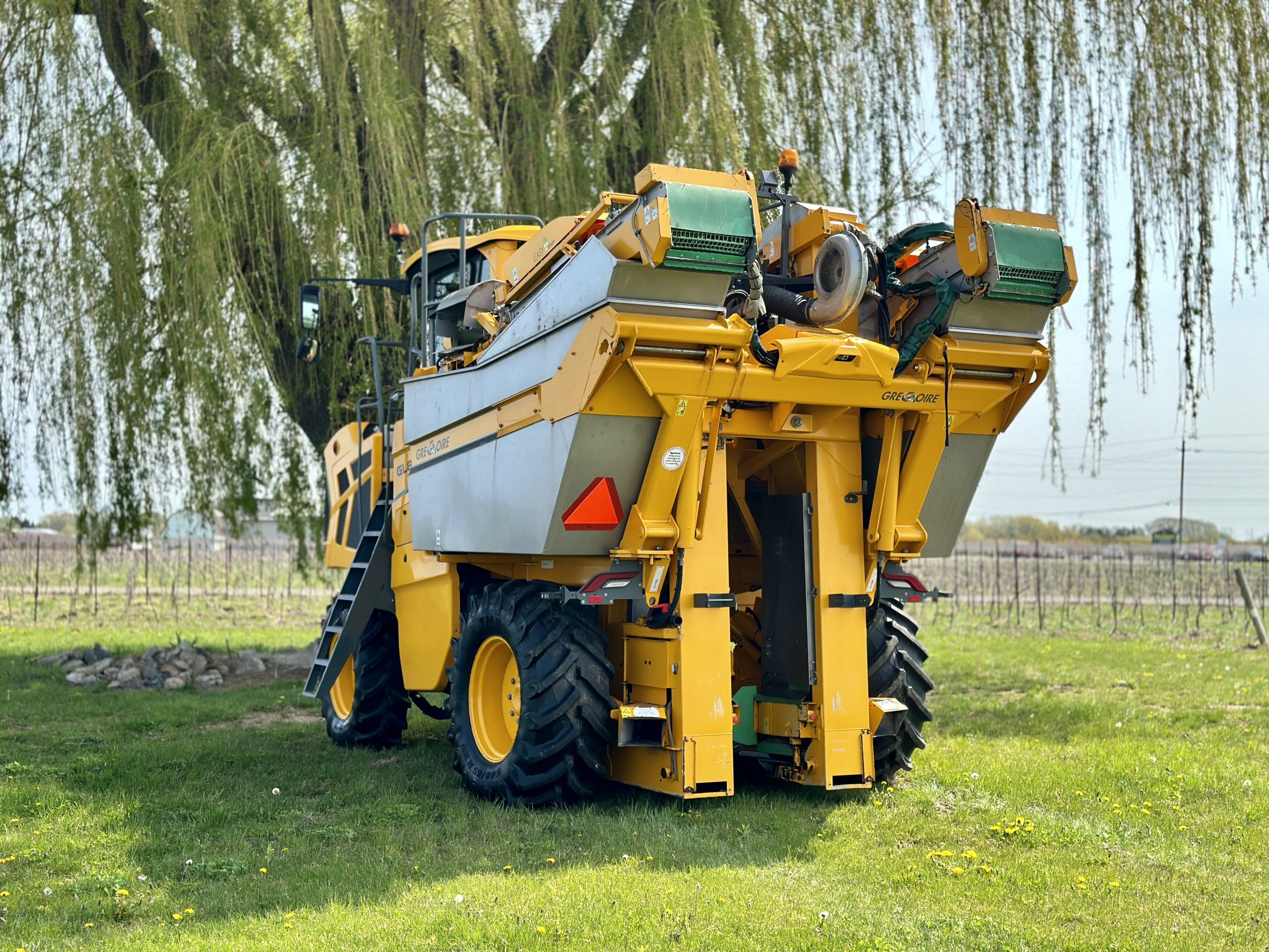 2019 Gregoire GL8.6 EASYClean Grape Harvester