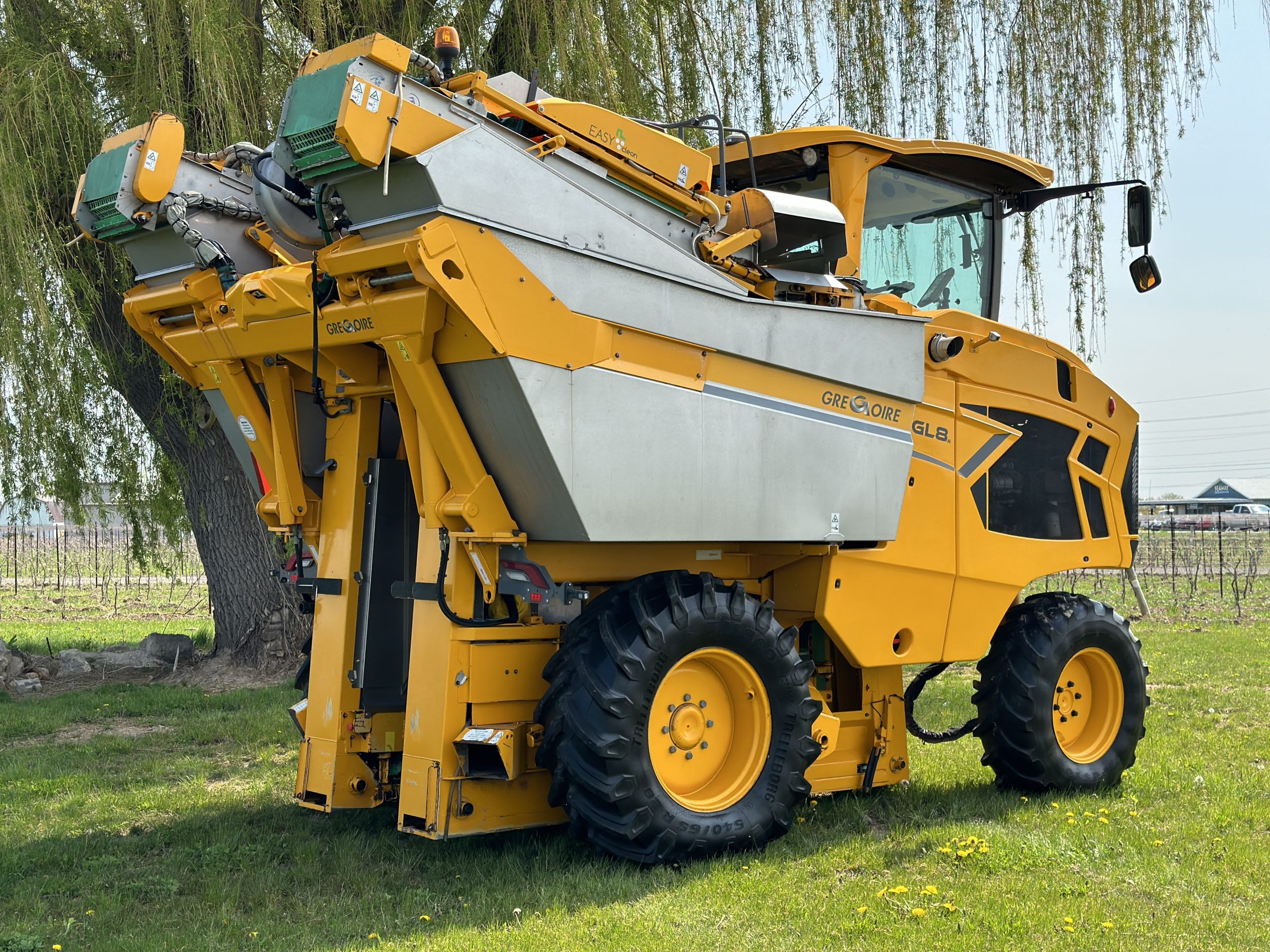 2019 Gregoire GL8.6 EASYClean Grape Harvester
