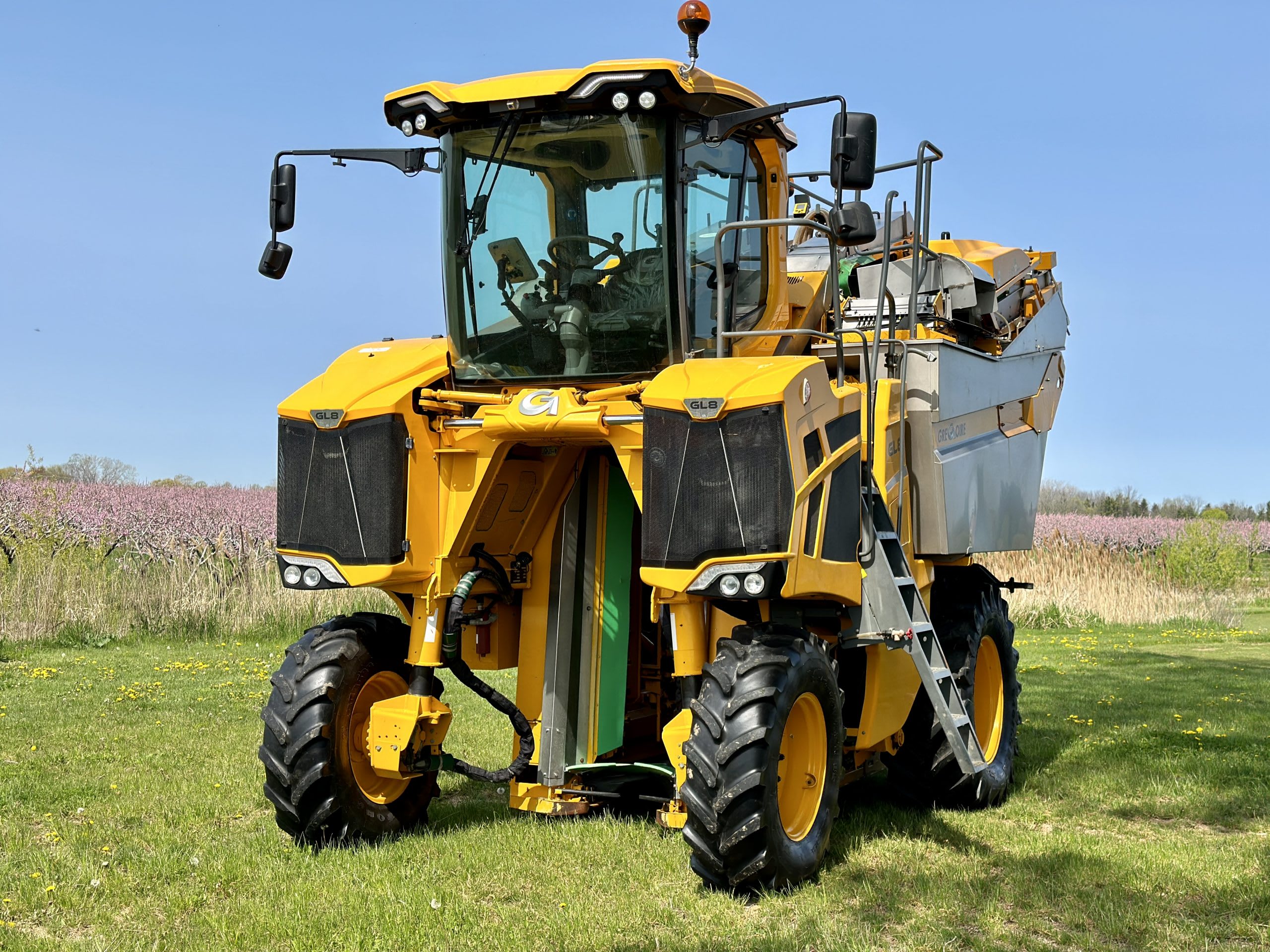 2019 Gregoire GL8.6 EASYClean Grape Harvester