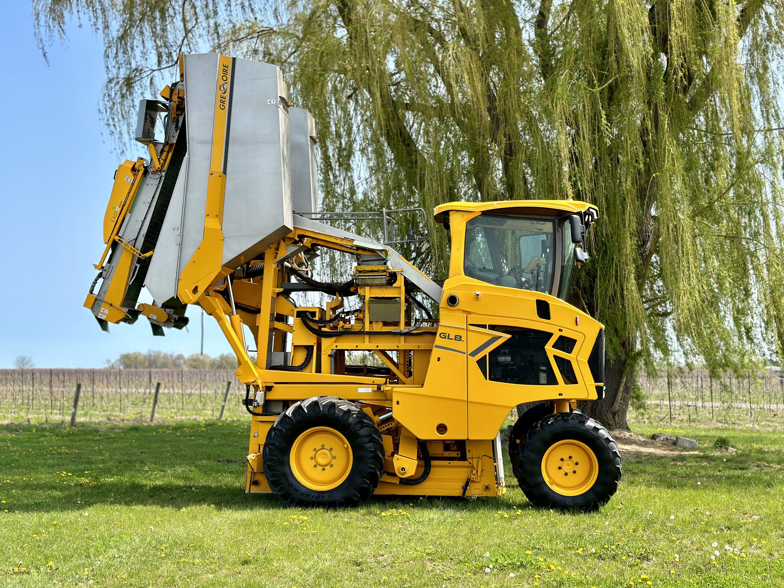2019 Gregoire GL8.6 EASYClean Grape Harvester