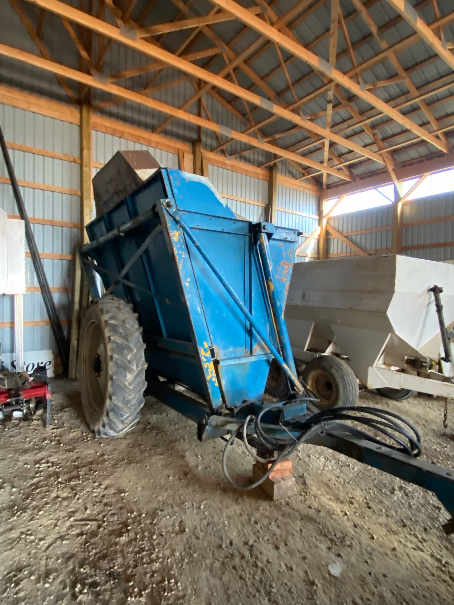 Used Vectur GM420 Grape Harvester