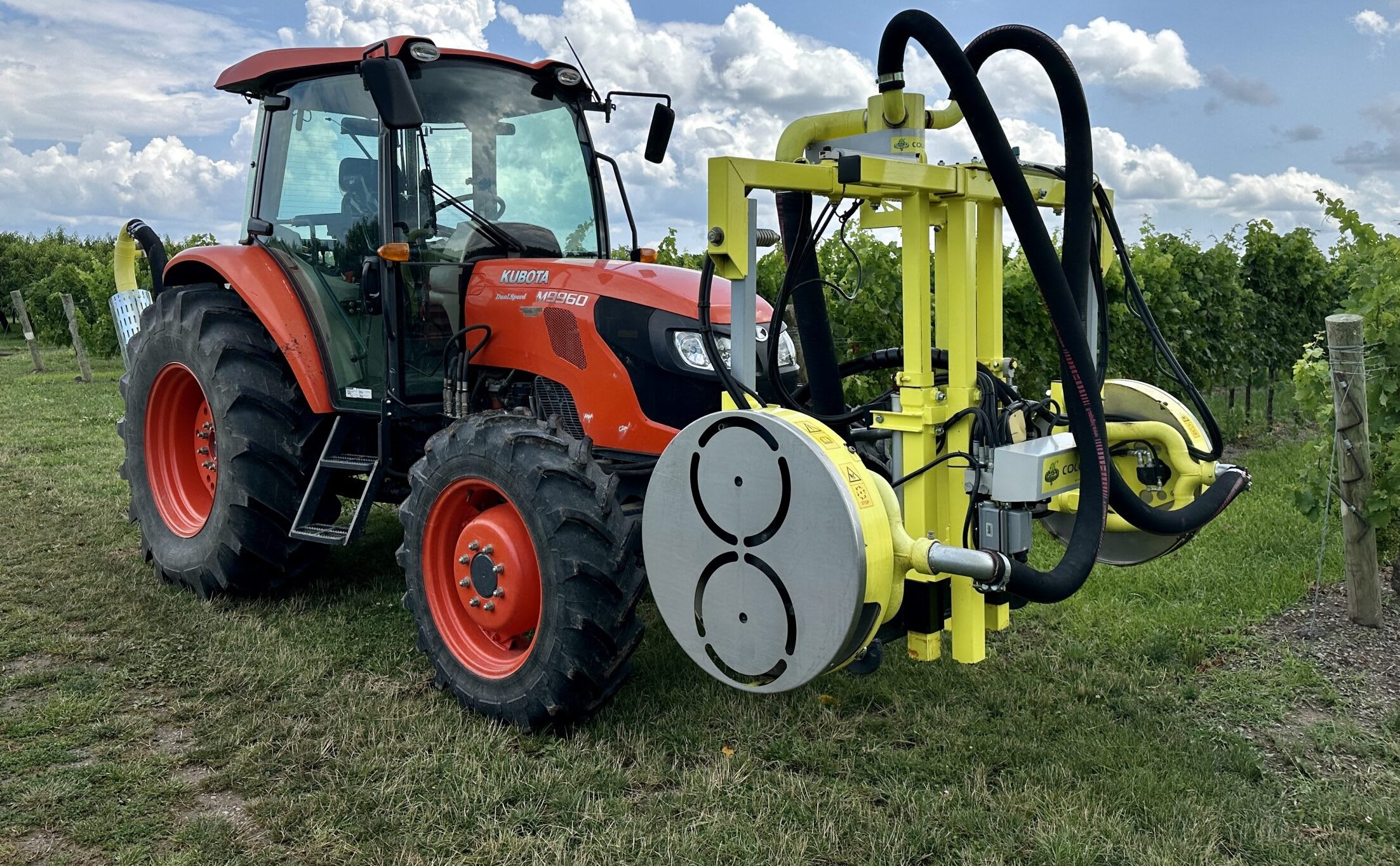 2017 Collard E2200F Pneumatic Leaf Remover