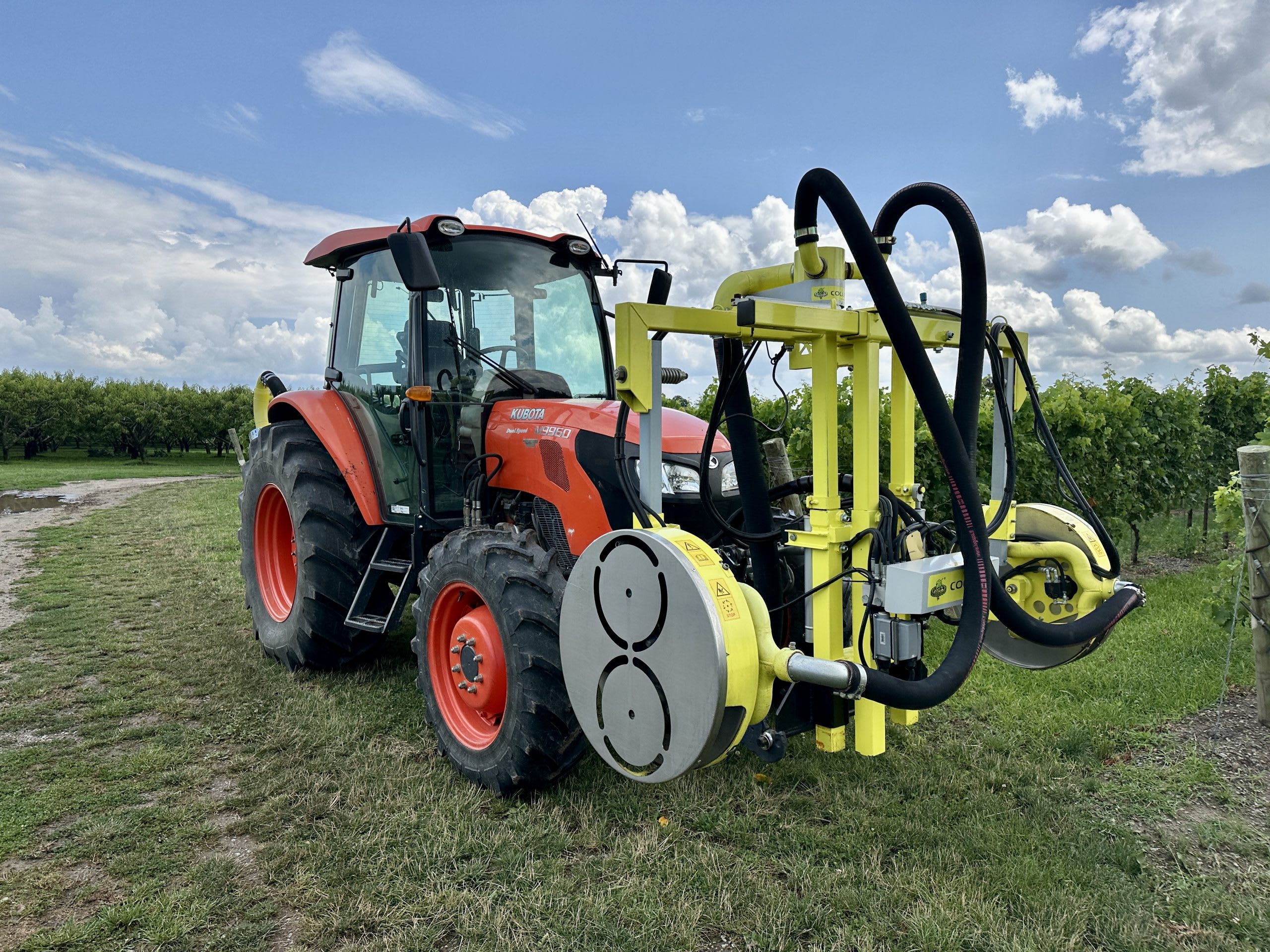 2017 Collard E2200F Pneumatic Leaf Remover