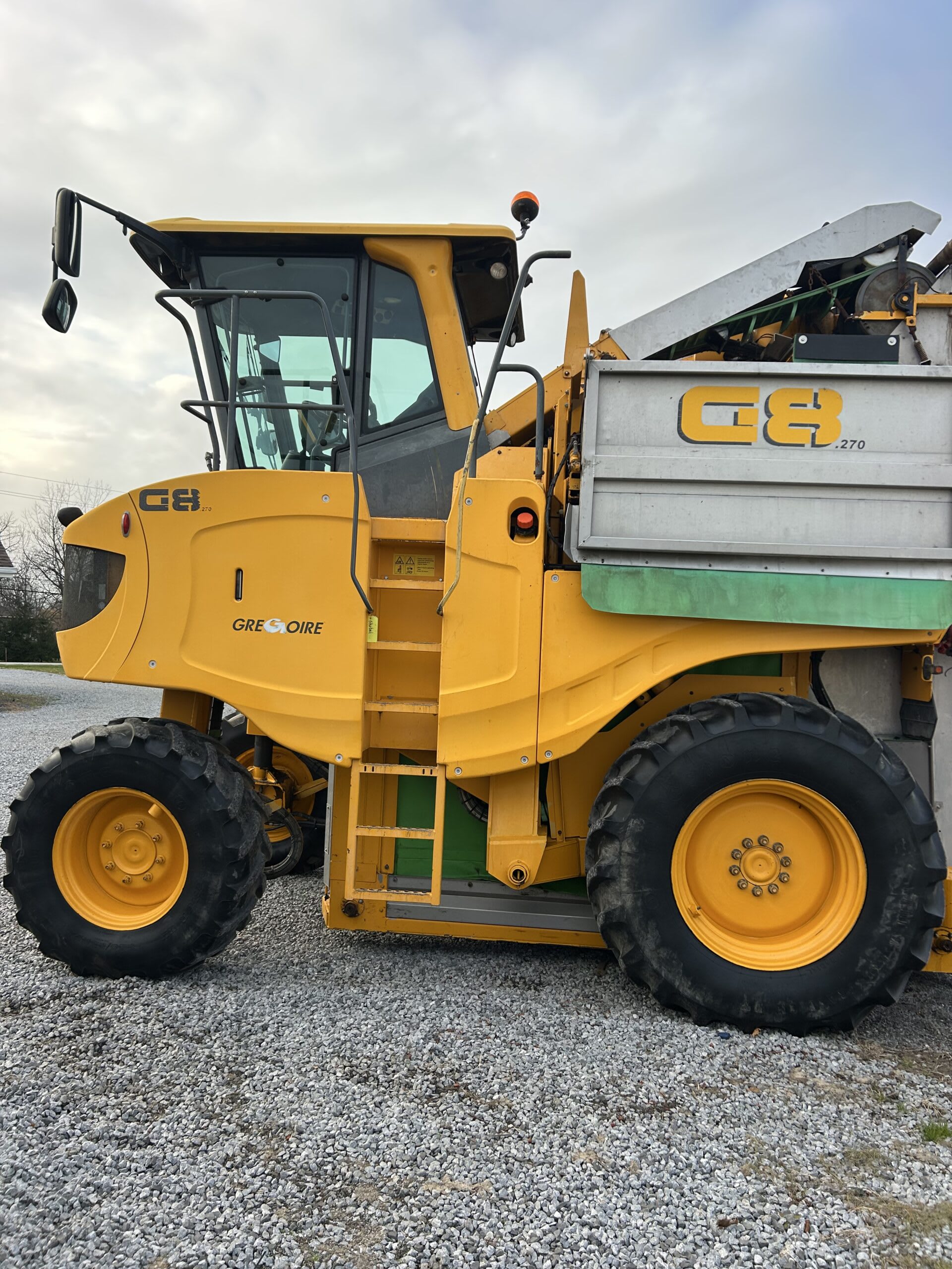 Used 2011 Gregoire G8.270 Grape Harvester