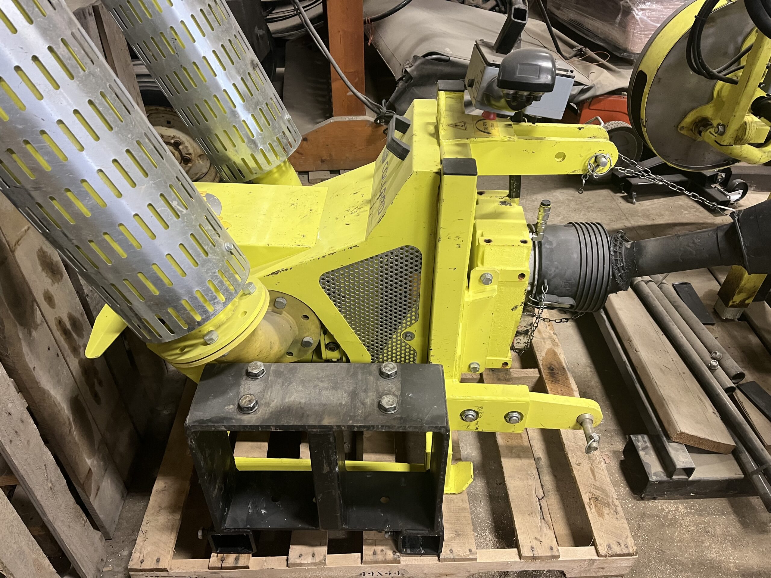 Used 2014 Collard E2200F Leaf Remover