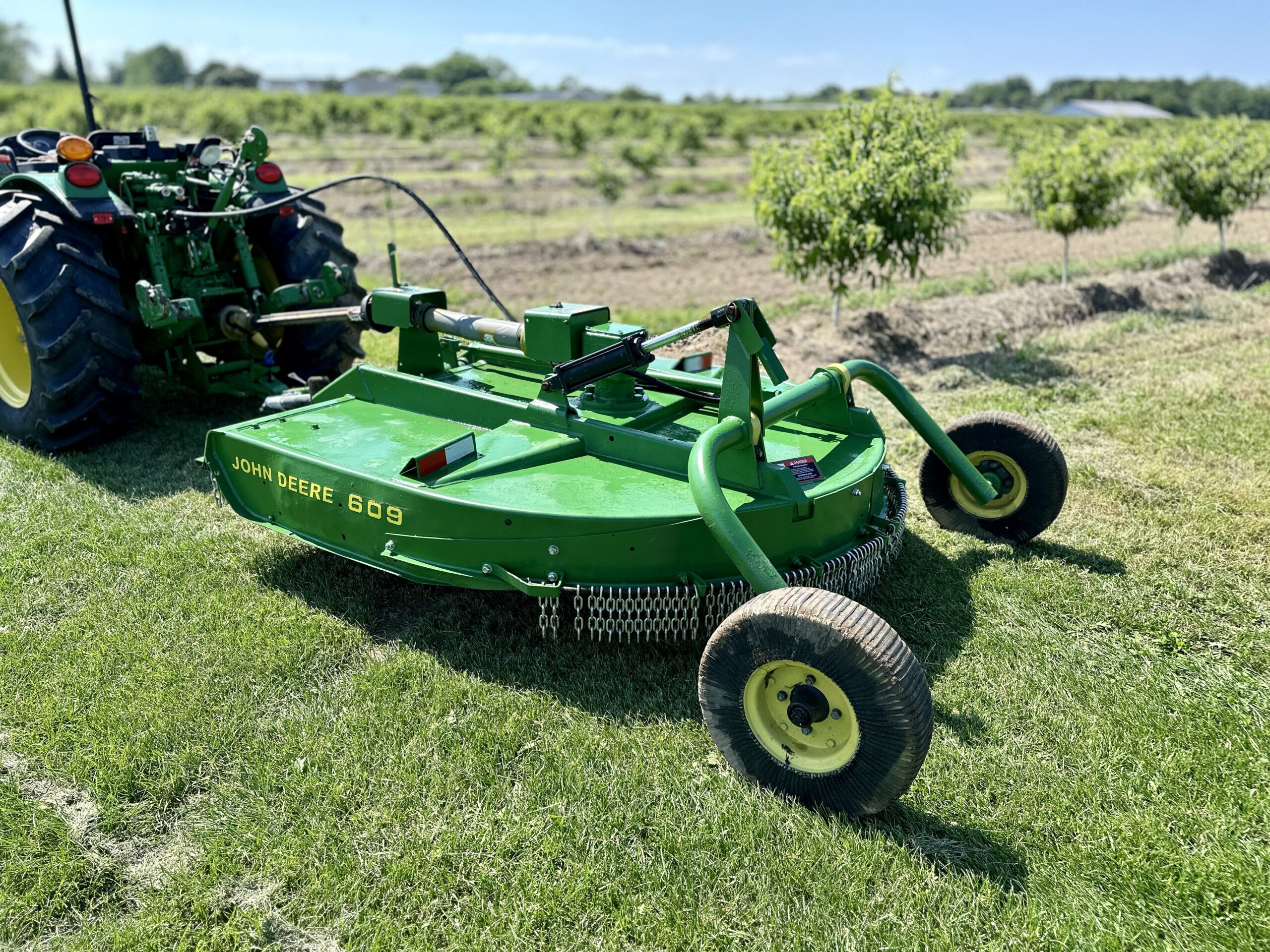 John Deere 609 Rotary Cutter