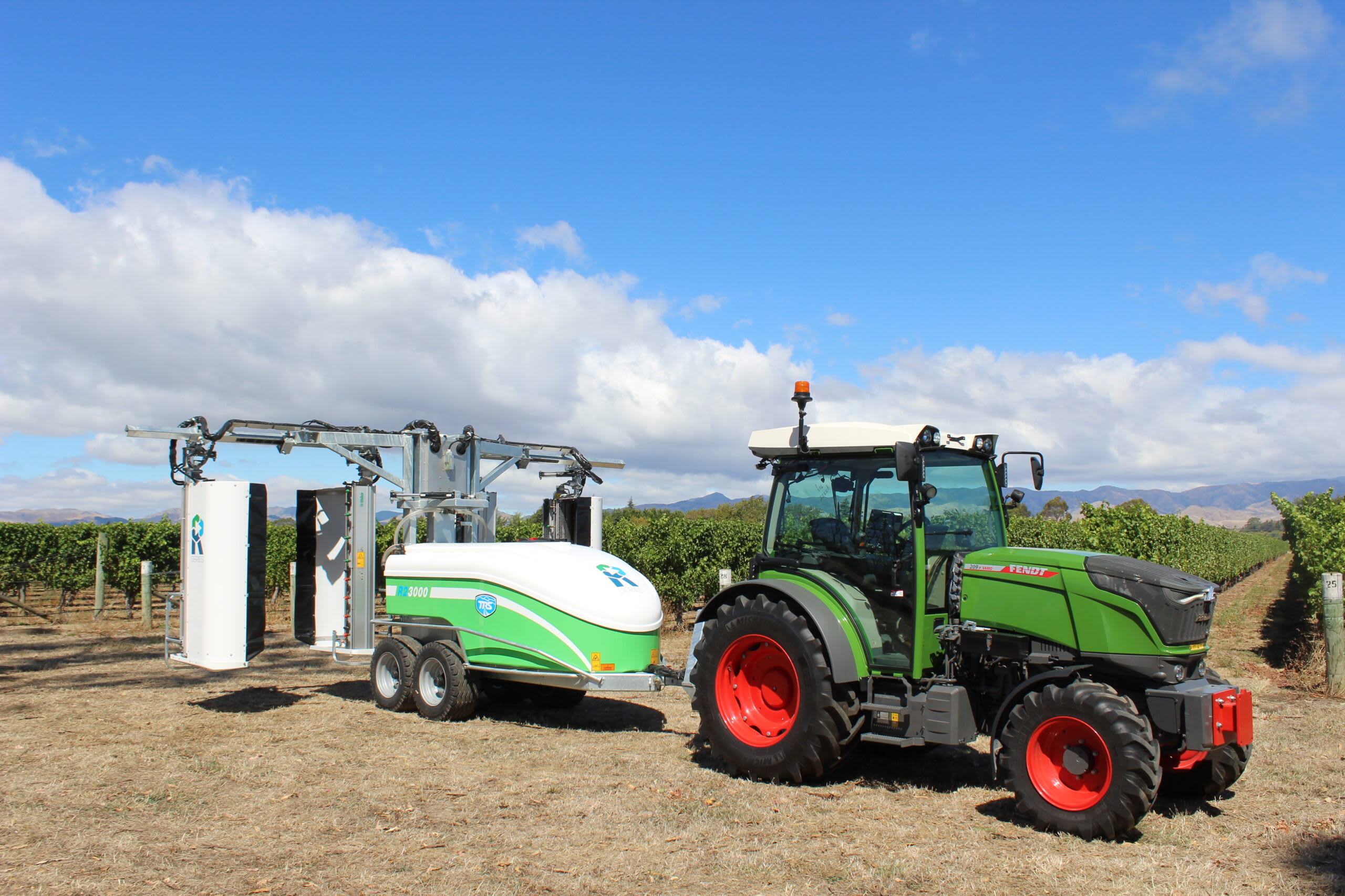 TRS R2 2-Row Vineyard Recycling Sprayer