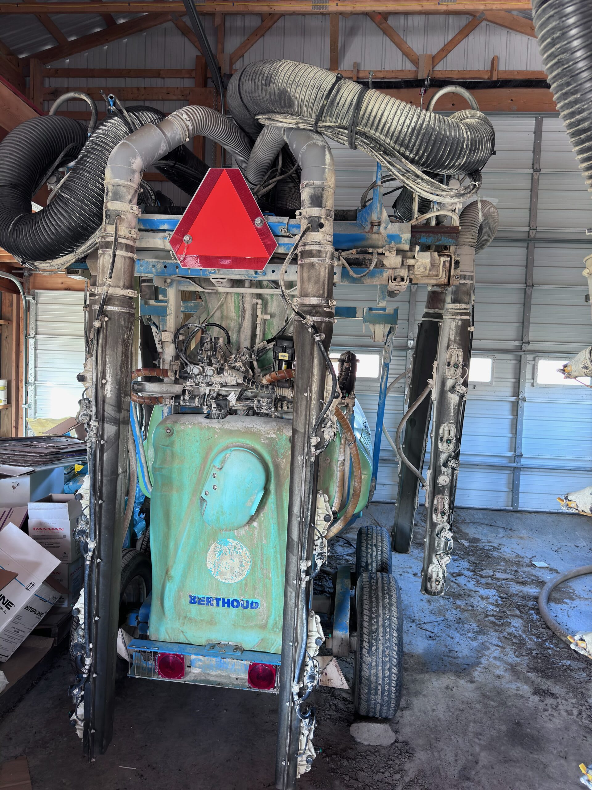 2017 Berthoud WinAir 1500 3-Row Sprayer