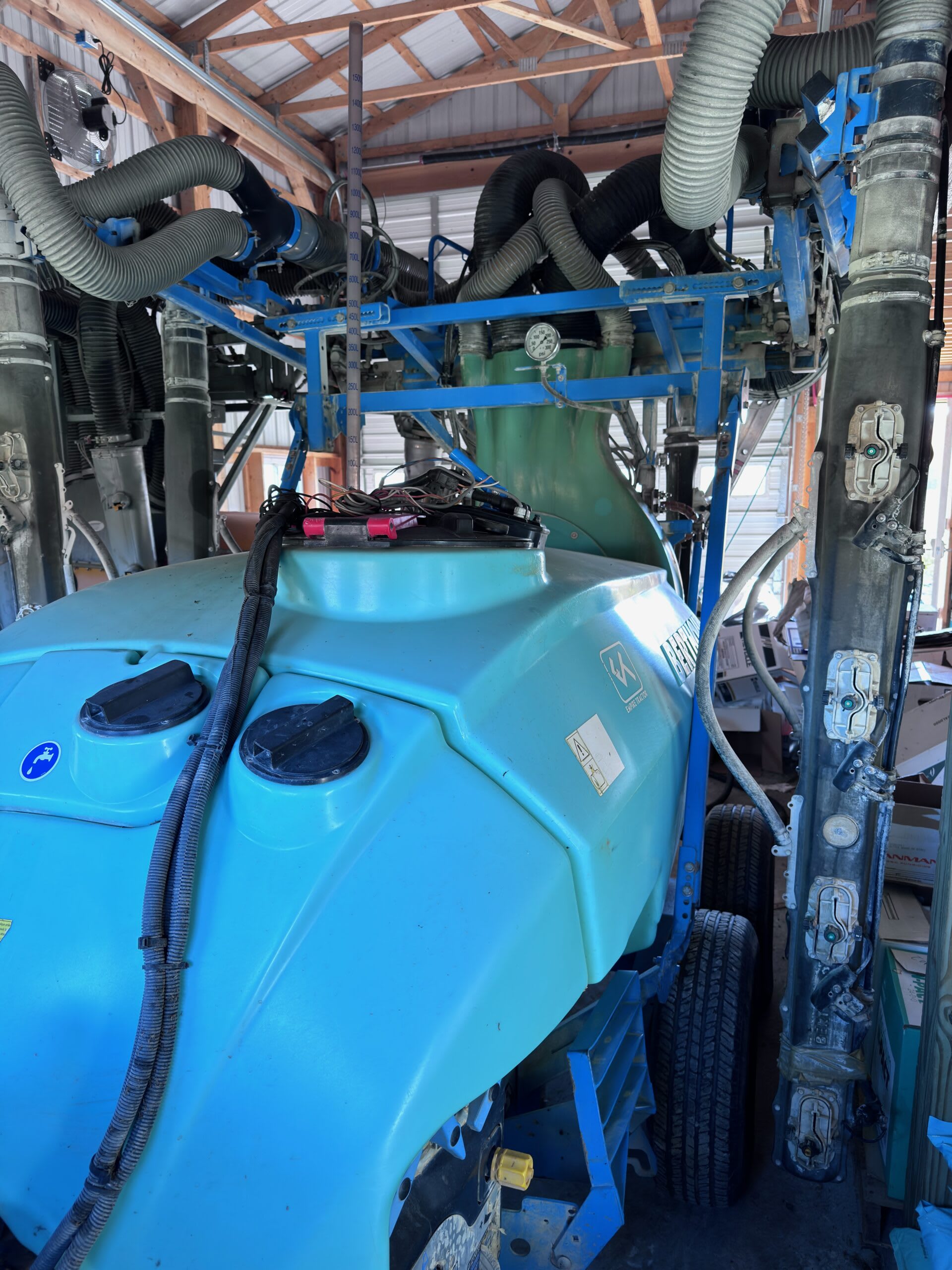 2017 Berthoud WinAir 1500 3-Row Sprayer