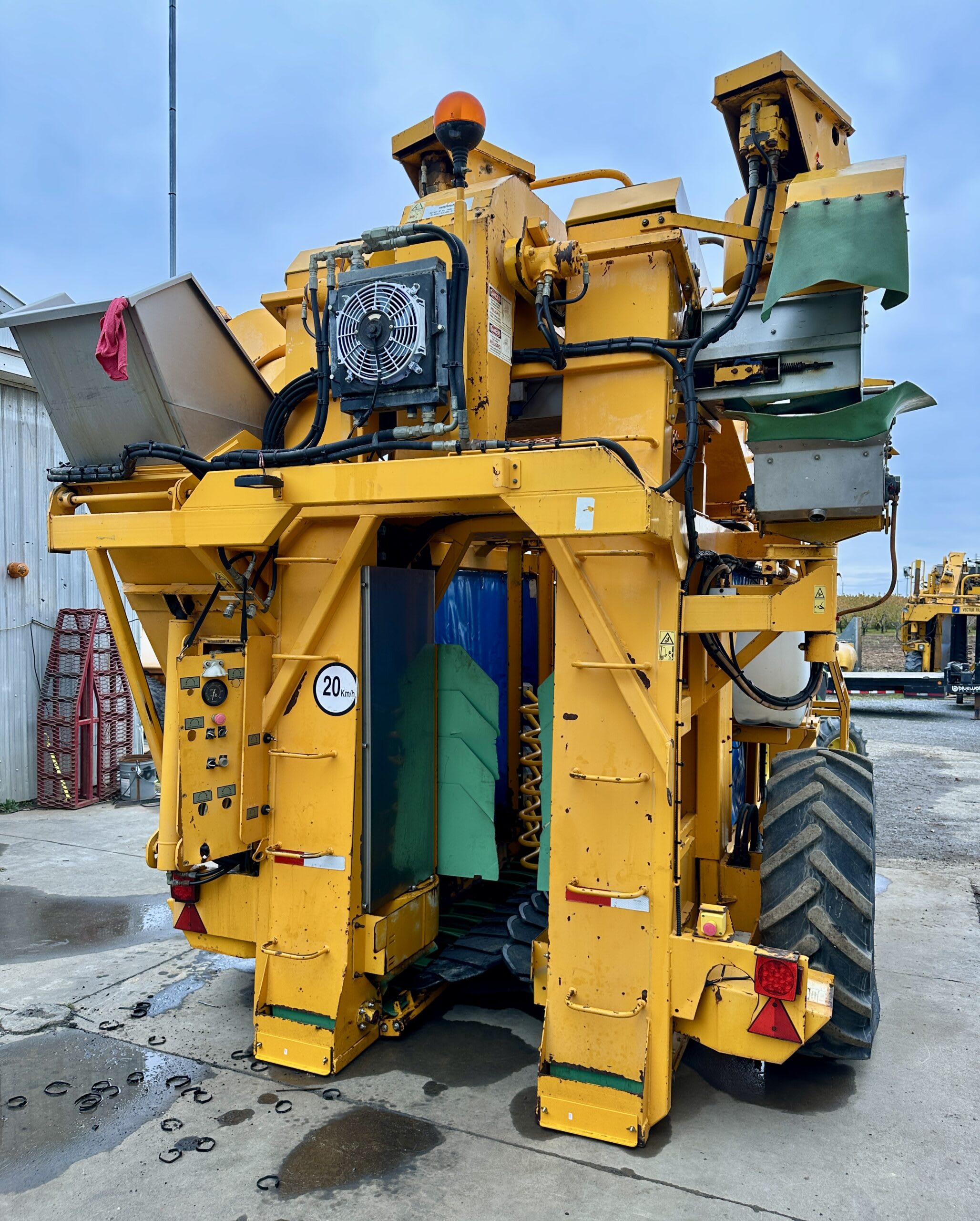 2002 Gregoire G60KW Tow-Behind Grape Harvester
