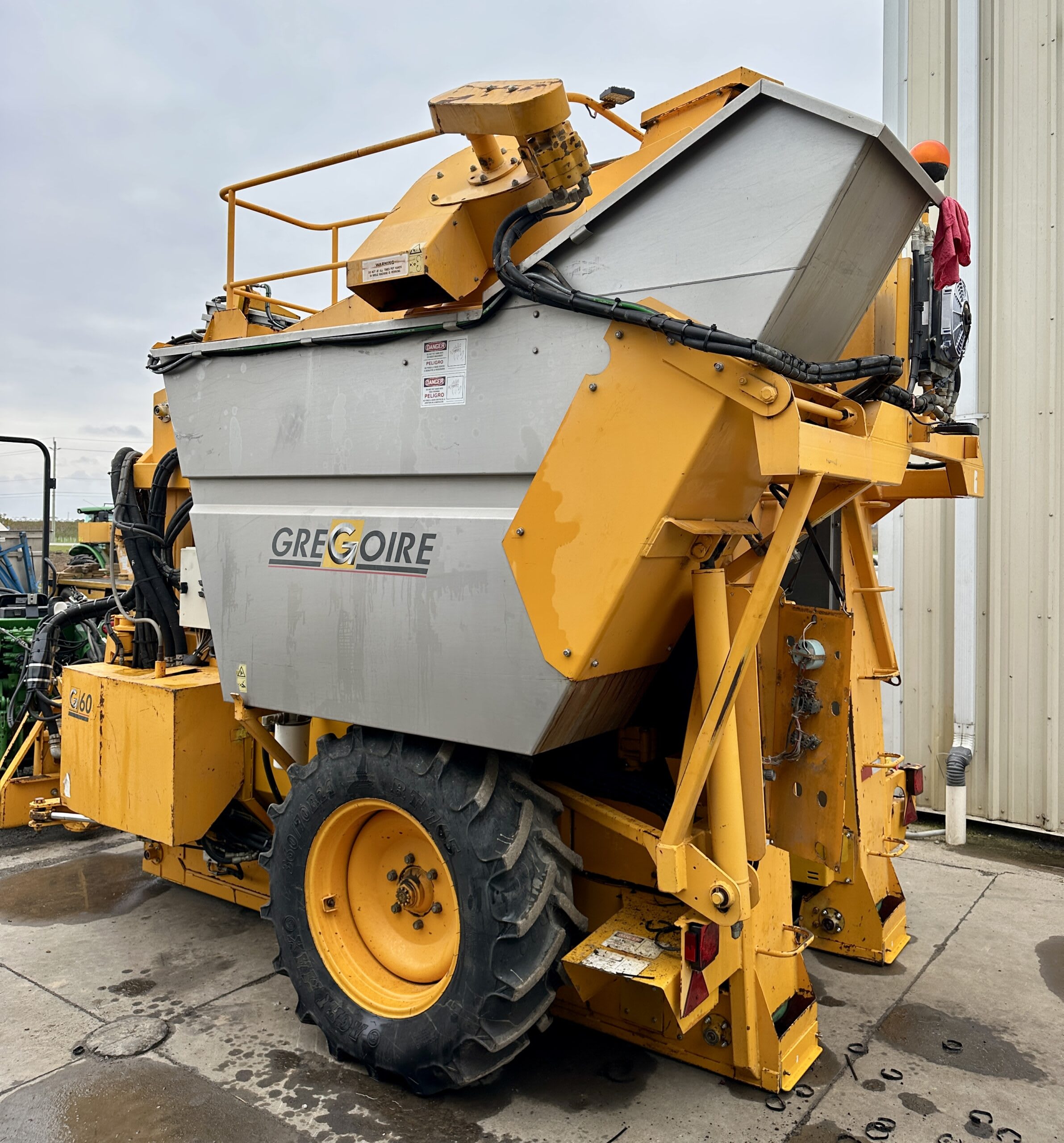 2002 Gregoire G60KW Tow-Behind Grape Harvester