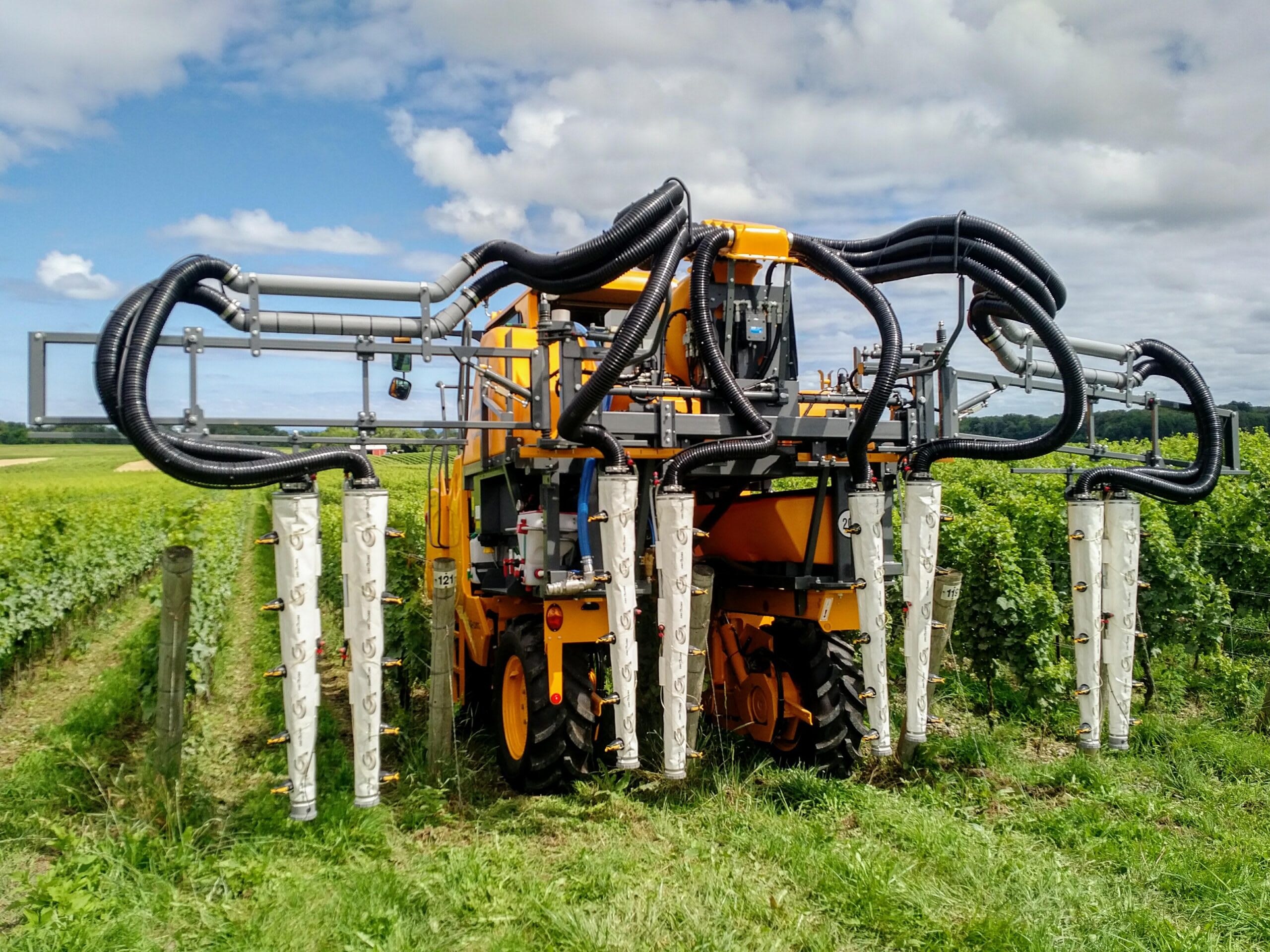 Used 2017 Gregoire G7.210 Grape Harvester + Progress 4-Row Sprayer