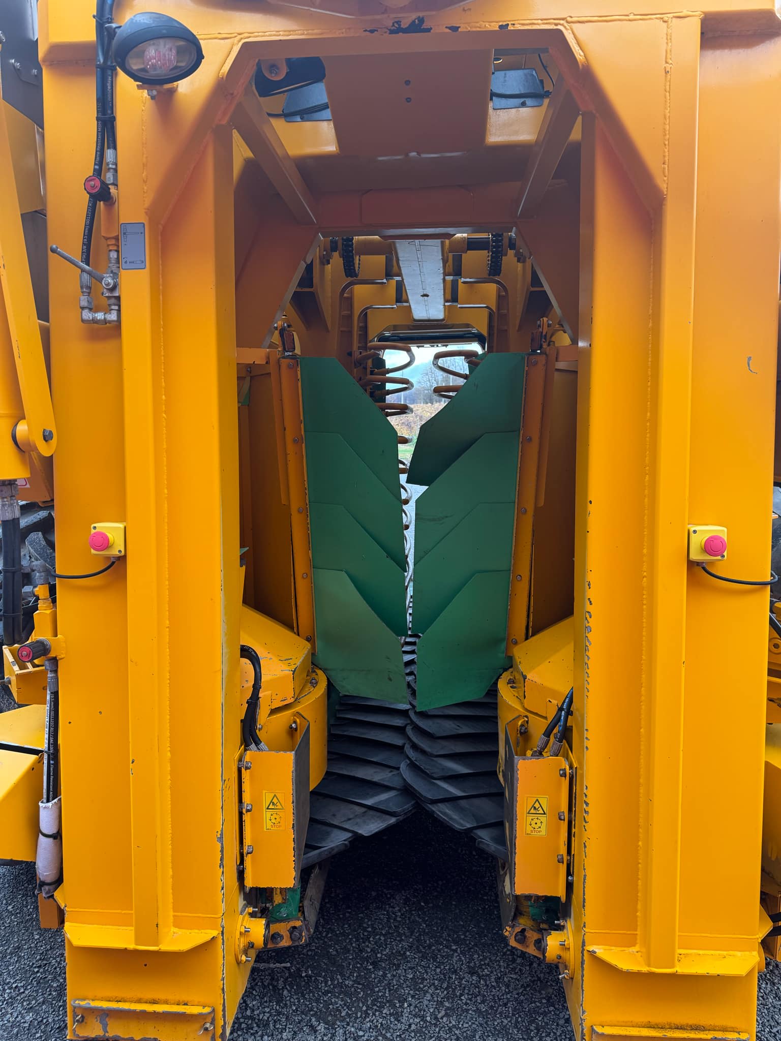 2015 Gregoire G9.330 Grape Harvester