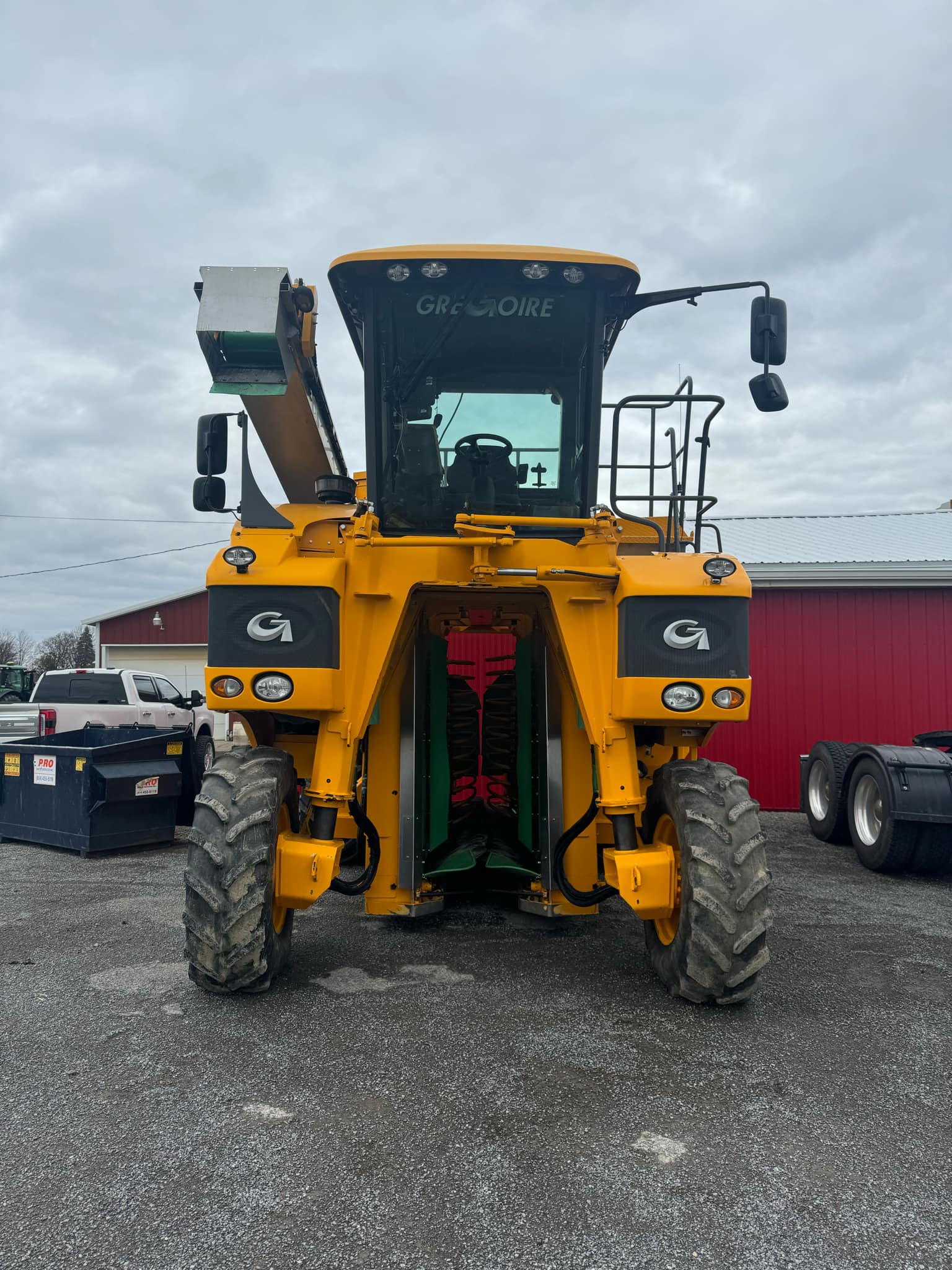 2015 Gregoire G9.330 Grape Harvester